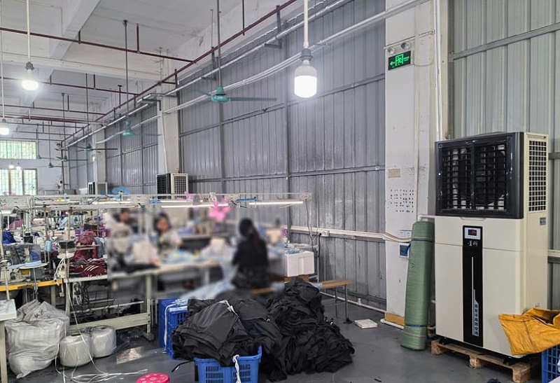 制衣廠制冷降溫，應(yīng)用蒸發(fā)冷省電空調(diào)-立式軸流機(jī)組