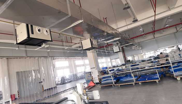 淮安廠房降溫新方案，應(yīng)用蒸發(fā)冷省電空調(diào)-臥式射流機組